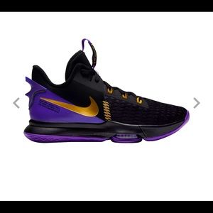 Nike LeBron Witness 5 Basketball Shoes